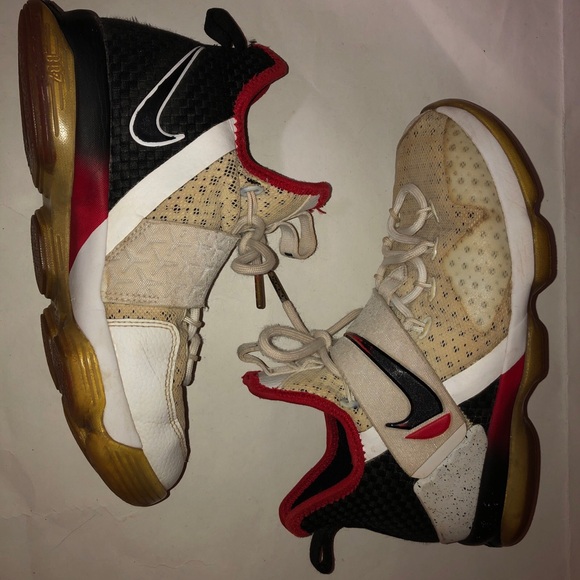 Nike Lebron 14 Flip The Switch White Red GS Grade Size 5Y Authentic - Picture 6 of 11